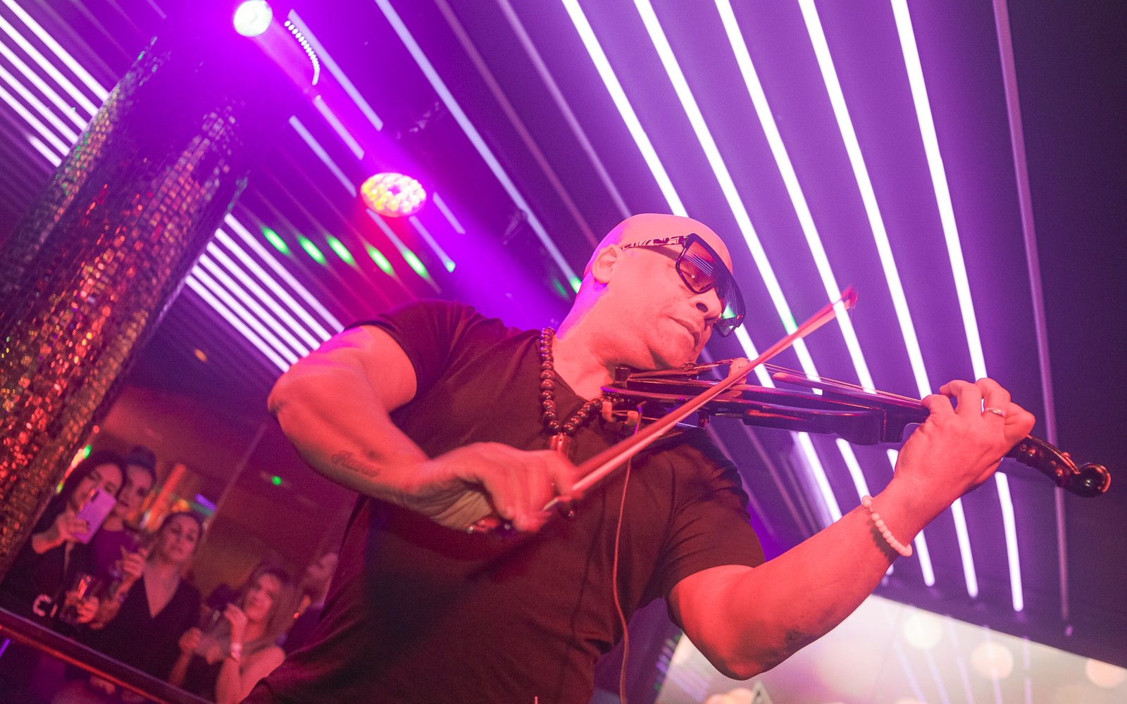 Massiv - Electric Violinist