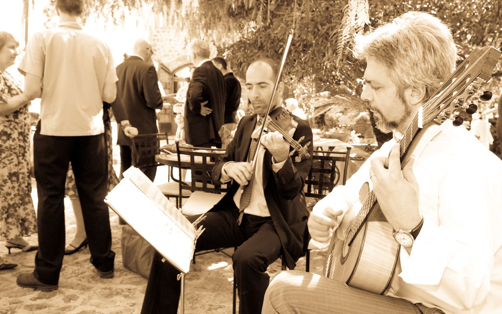 Duo Giuliani - Guitar & Violin Duo