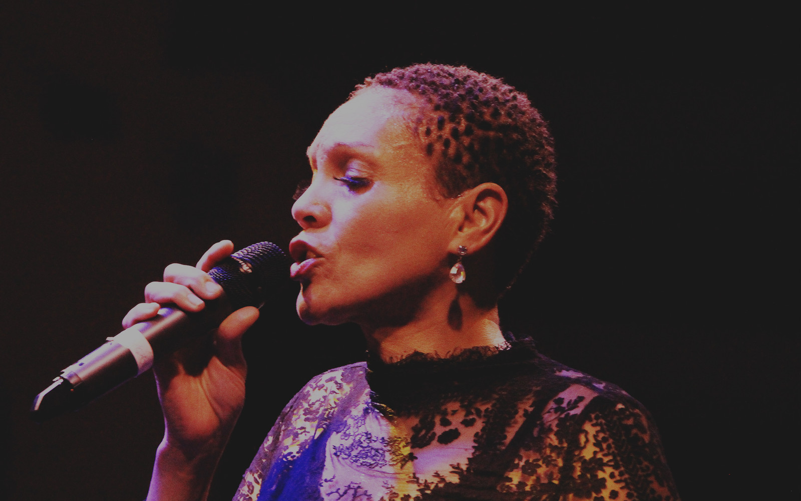 Ny Cole - Singer
