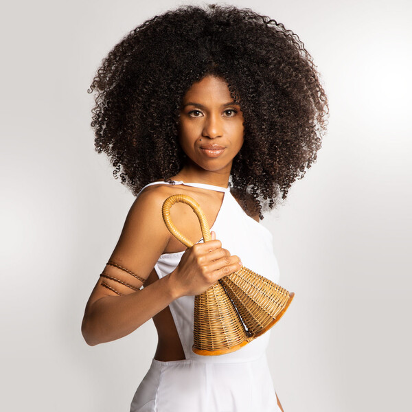 Mila Mar - Afro Brazilian music and dance
