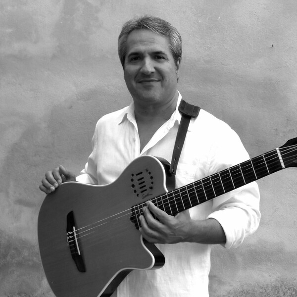 Nelson - Guitarist