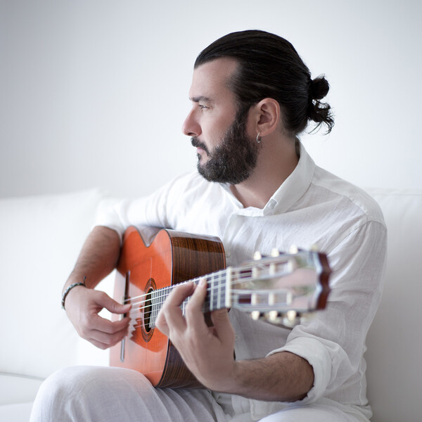 Rosario - Flamenco Guitarist
