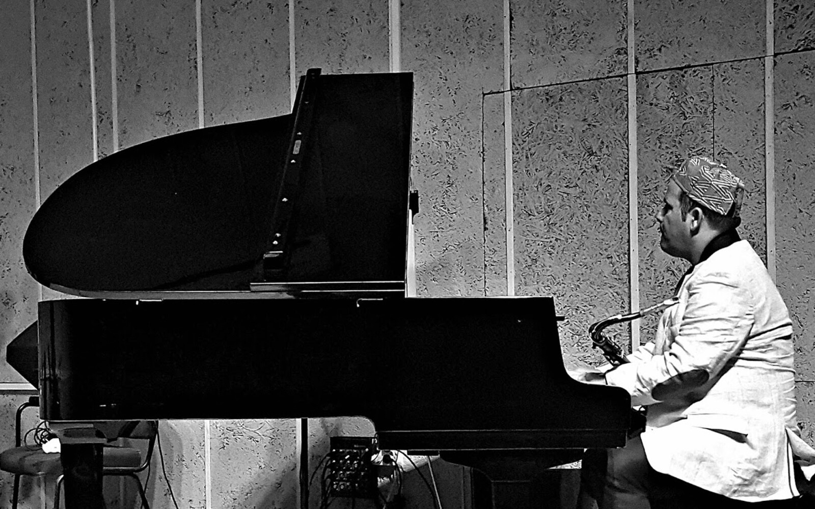 Rafael - Pianist / Saxophonist